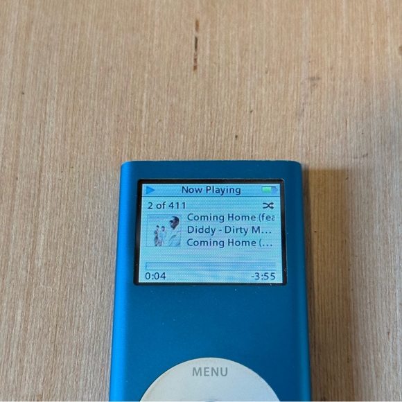 Apple iPod Nano 2ndGen 4GB Silver Model:A1199 Tested Good w/Charg 411 Songs-Read - Picture 2 of 14